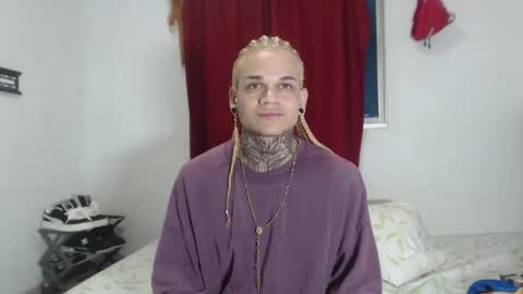 Snapshot of jeykob_23 chatting on 12/27/24, 05:52 JEYKOB online show from 12/27/24, 05:52