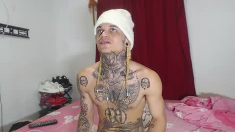 Snapshot of jeykob_23 chatting on 01/21/25, 06:33 JEYKOB online show from 01/21/25, 06:33