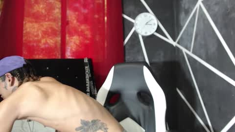 Snapshot of jeykob_23 chatting on 10/01/25, 02:12 JEYKOB online show from 10/01/25, 02:12