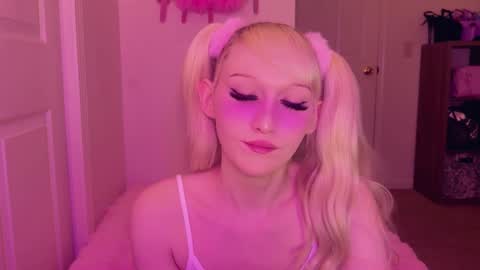 Snapshot of jeylababe chatting on 01/16/26, 03:43 online show from 01/16/26, 03:43