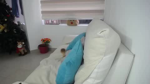 Camila online show from 12/22/25, 11:40