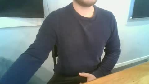 Snapshot of jezz045 chatting on 05/13/26, 05:16 jezz045 online show from 05/13/26, 05:16