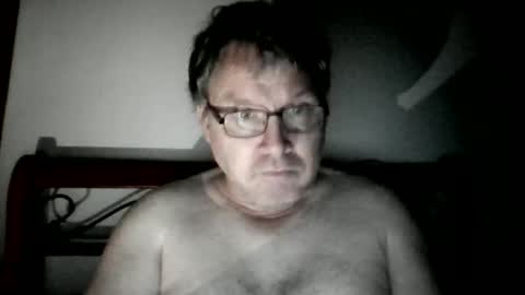 Snapshot of jezzajerry chatting on 04/15/26, 04:14 jezzajerry online show from 04/15/26, 04:14