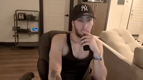 Snapshot of jf12334 chatting on 12/18/25, 09:04 NedeledeN online show from 12/18/25, 09:04