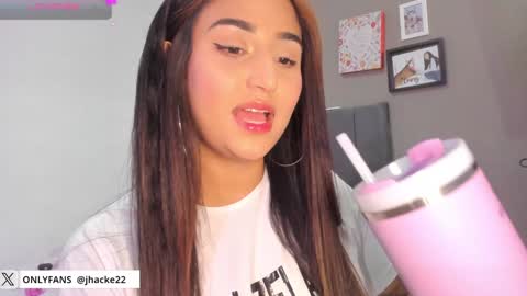 Snapshot of jhacky_sweet chatting on 01/26/25, 07:21 jhackelin My independent account online show from 01/26/25, 07:21