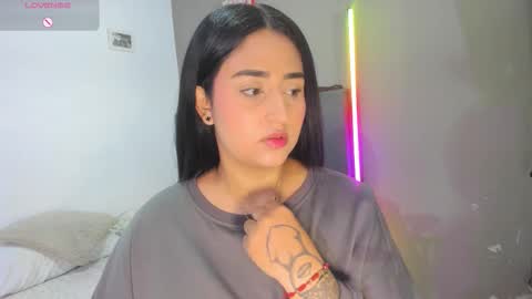 Snapshot of jhacky_sweet chatting on 11/02/25, 10:39 jhackelin My independent account online show from 11/02/25, 10:39