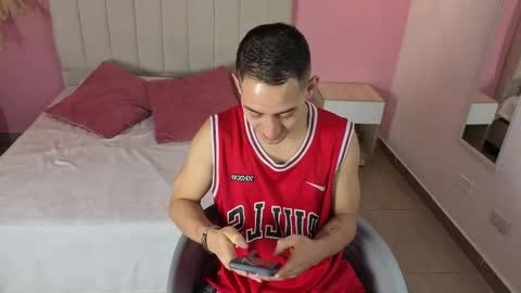 Snapshot of jhan_vassilis chatting on 04/01/26, 02:14 Jhan online show from 04/01/26, 02:14