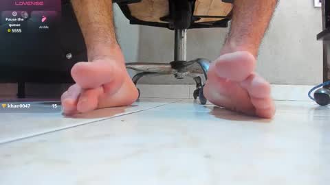 Snapshot of jharol_cardona chatting on 02/22/25, 04:29 Jharol online show from 02/22/25, 04:29