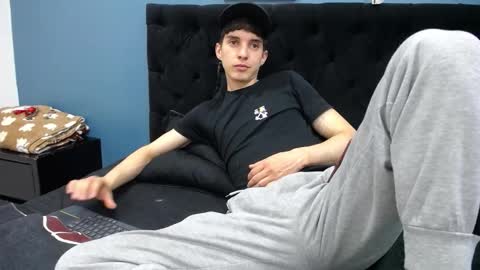 Jheampiero online show from 11/05/25, 02:06