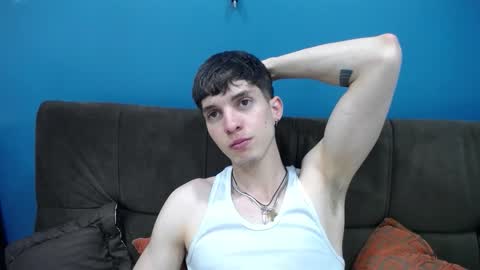 Jheampiero online show from 11/17/25, 02:56