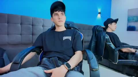 Jheampiero online show from 05/13/26, 02:58