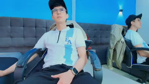 Jheampiero online show from 05/14/26, 03:19