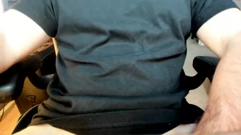 jhernandez13 online show from 12/19/25, 12:06