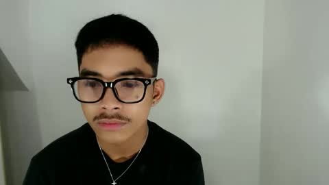 Snapshot of jhnxxnaughty_ chatting on 12/16/25, 07:35 Johnny online show from 12/16/25, 07:35