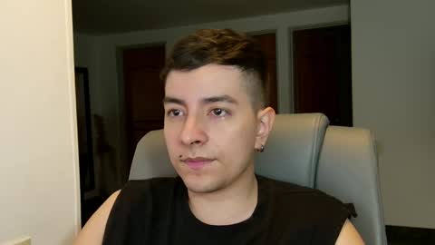 Jhoan Saenz online show from 09/29/25, 05:01