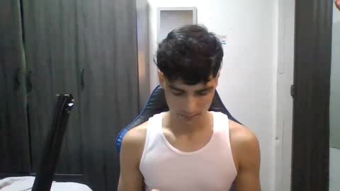 Snapshot of jhon_2000s chatting on 12/07/24, 10:45 jhon online show from 12/07/24, 10:45