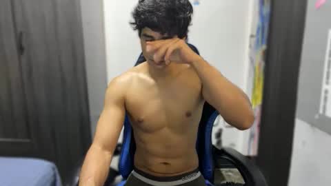 Snapshot of jhon_2000s chatting on 12/21/25, 05:03 jhon online show from 12/21/25, 05:03