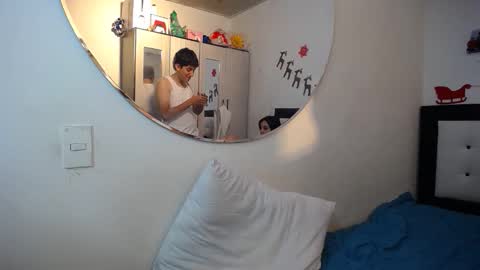 Jhon and nicolle online show from 01/17/26, 05:12