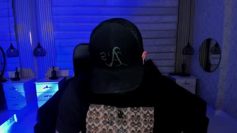 John Bear.... online show from 03/25/26, 11:27