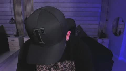 John Bear.... online show from 05/20/26, 11:27