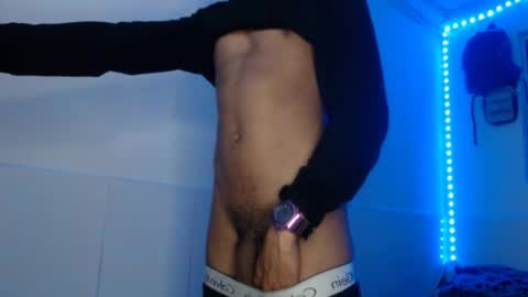 jhon_hot09 online show from 10/12/25, 05:50