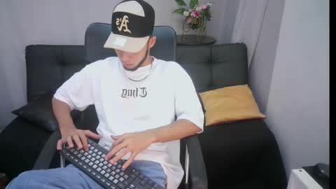 jhon_malo online show from 02/02/25, 02:38