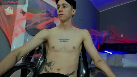 Jhon online show from 10/10/25, 03:22