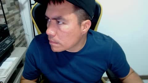 jhonatan_morales_s online show from 01/10/26, 12:12