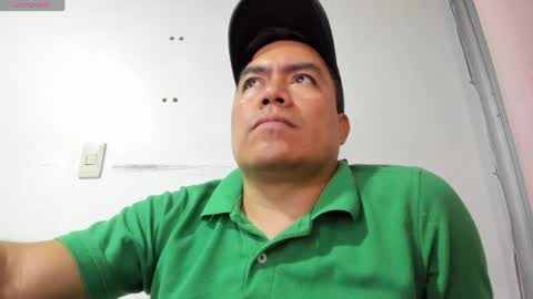 Snapshot of jhonatan_morales_s chatting on 04/19/26, 02:11 jhonatan_morales_s online show from 04/19/26, 02:11