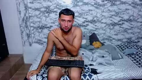 jhonay__cute online show from 04/15/26, 03:02