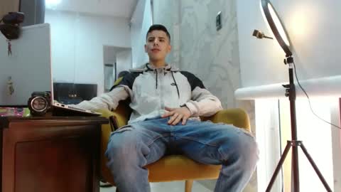 jhon online show from 10/04/25, 05:00