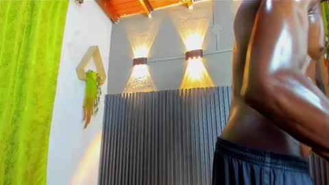 Jhon online show from 12/19/25, 04:08