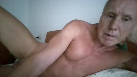 Snapshot of jhonpelopaja2 chatting on 10/09/25, 10:02 jhonpelopaja2 online show from 10/09/25, 10:02