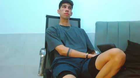 jhony_sex3 online show from 08/05/26, 06:49