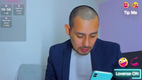 Jhony Alzate online show from 12/28/24, 11:52