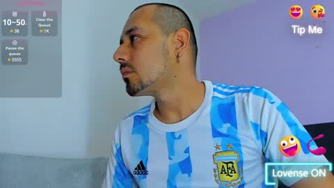 Jhony Alzate online show from 12/30/24, 02:42