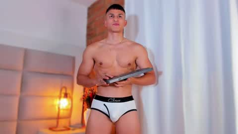 Snapshot of jhosua_hunt chatting on 03/01/25, 04:15 Jhosua Hunt online show from 03/01/25, 04:15