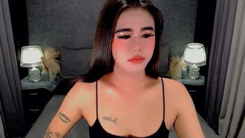 jhuliana_and_charles_room online show from 03/09/26, 03:54