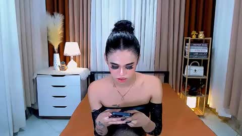 julie online show from 01/07/25, 07:52