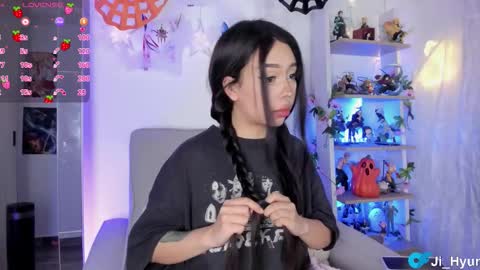 Ji  online show from 10/23/25, 01:38