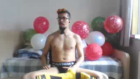 Snapshot of jiangouxiong chatting on 12/25/24, 01:53 Schamil jiangouxiong on InstagramTelegram channel online show from 12/25/24, 01:53