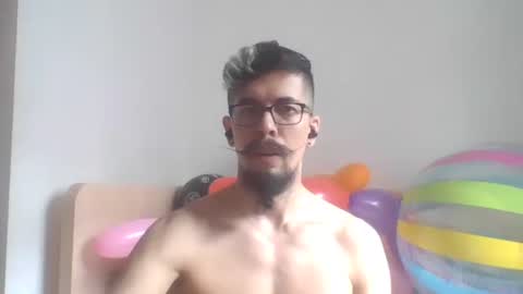 Snapshot of jiangouxiong chatting on 10/23/25, 05:07 Schamil jiangouxiong on InstagramTelegram channel online show from 10/23/25, 05:07