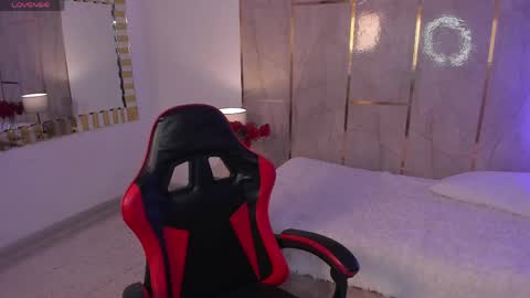 Jiggly online show from 05/21/26, 05:36