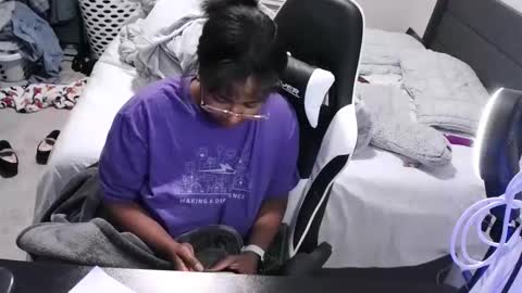 goldenbaby online show from 09/13/25, 02:00