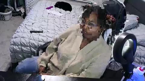 goldenbaby online show from 10/02/25, 01:45