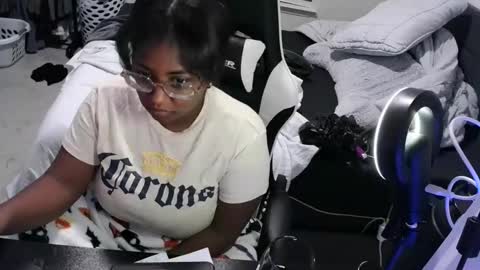 goldenbaby online show from 10/12/25, 02:10