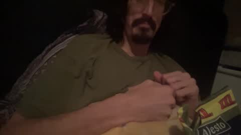 Snapshot of jiggz1986 chatting on 12/15/24, 10:47 Jigz1986 online show from 12/15/24, 10:47