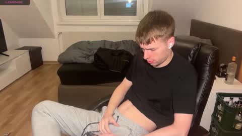 Jimmy online show from 04/12/26, 07:13