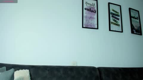 Snapshot of jimecris chatting on 09/28/25, 02:39 Cris J online show from 09/28/25, 02:39