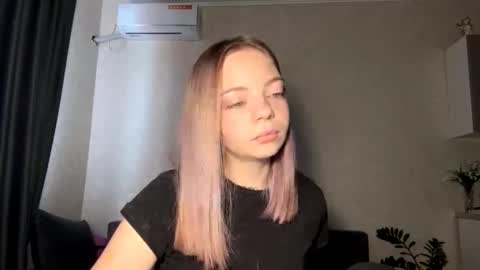 Snapshot of jimmiesobczynski chatting on 11/02/25, 07:22 Steff online show from 11/02/25, 07:22